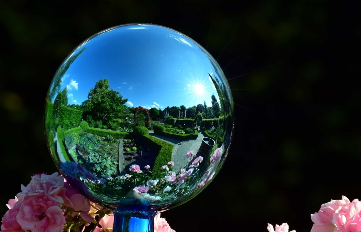 Mirror ball ornament demonstrating specular reflection, CC0.